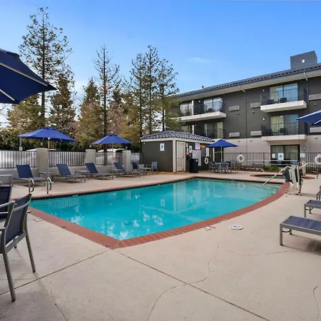 Howard Johnson By Wyndham Fullerton/Anaheim Conference Cntr-3