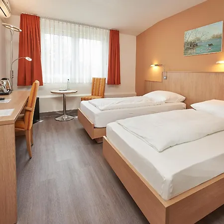 Hotel Touristik-2