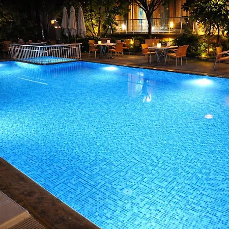 Selenium Hotel-2