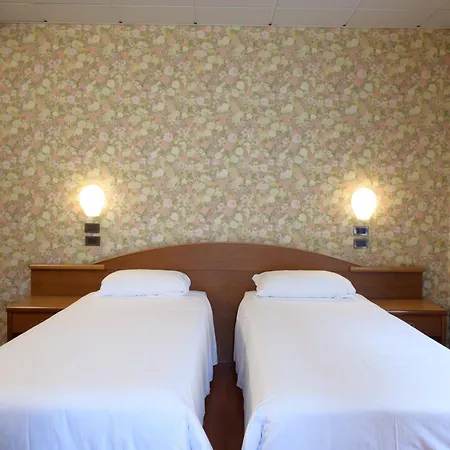 Hotel Button-2