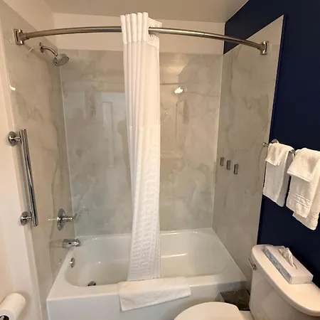 Microtel Inn And Suites Appleton-3