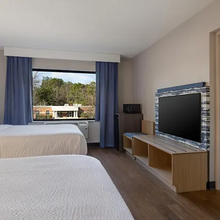 Lake Norman Inn And Suites-3