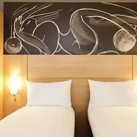 Ibis Edinburgh Centre South Bridge - Royal Mile-3