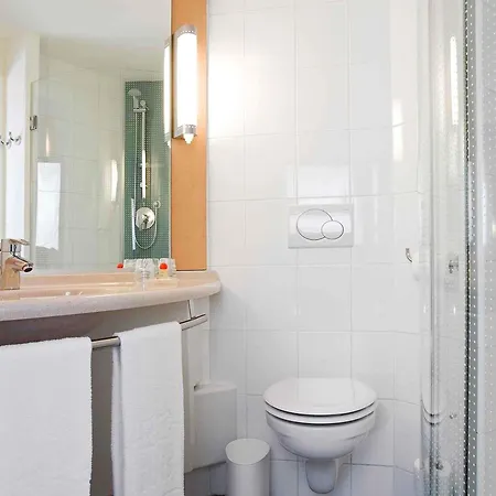 Ibis Cotonou-2