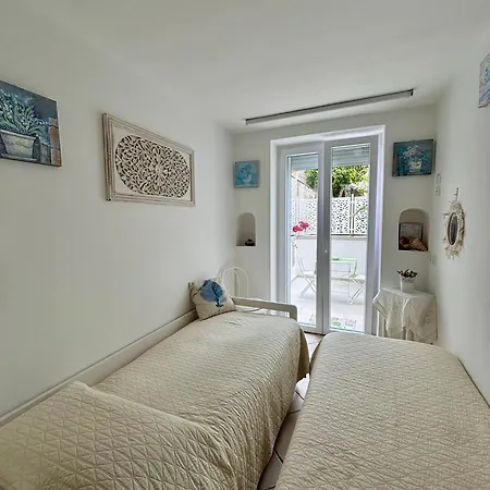 Villa Apollo B&B-2