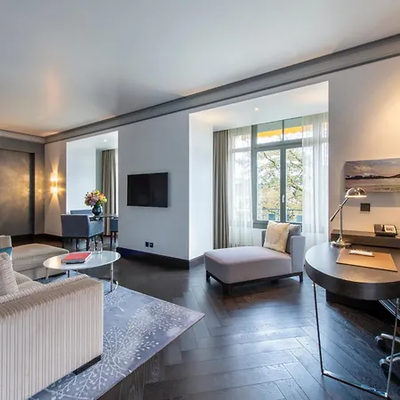Royal Savoy Hotel & Spa-3