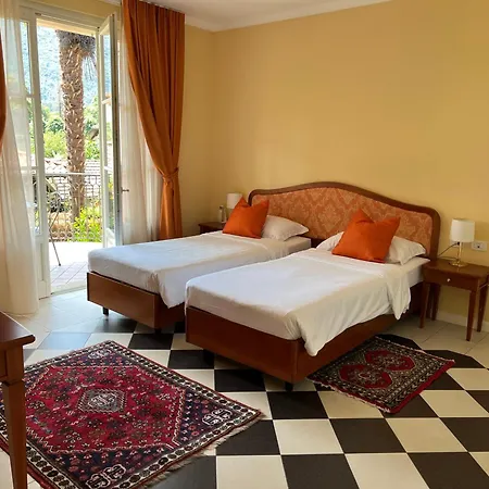 Hotel Villa Delle Palme-3