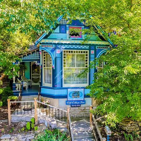 Cliff Cottage Inn, Downtown Bed & Breakfast-3