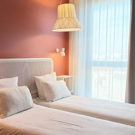 Okko Hotels Paris Gare De L'Est-3