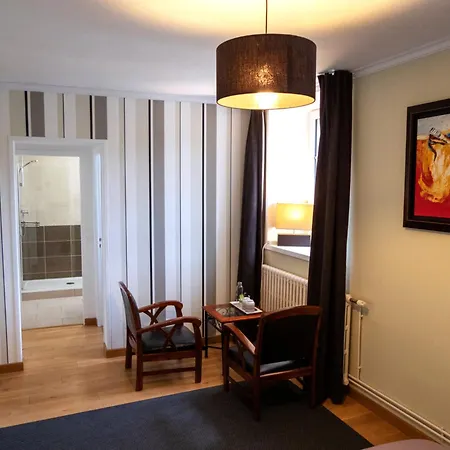 Le Manoir de Placy - Chambres d'Hôtes-2