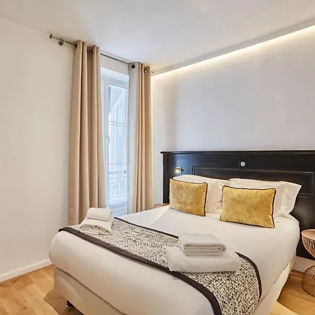 Hotel Eiffel Rive Gauche-3