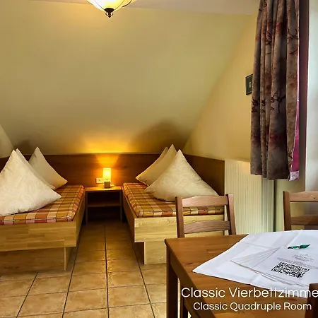 Landhotel Guglhupf-2