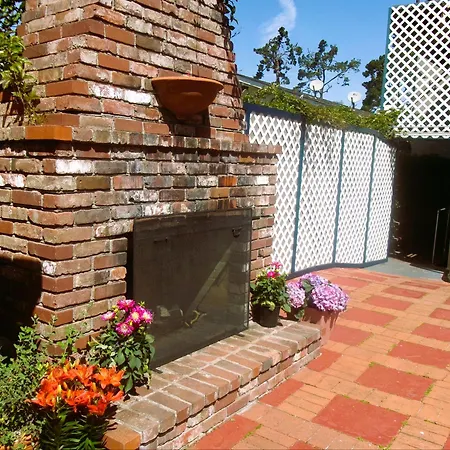 Carmel Wayfarer Inn-3