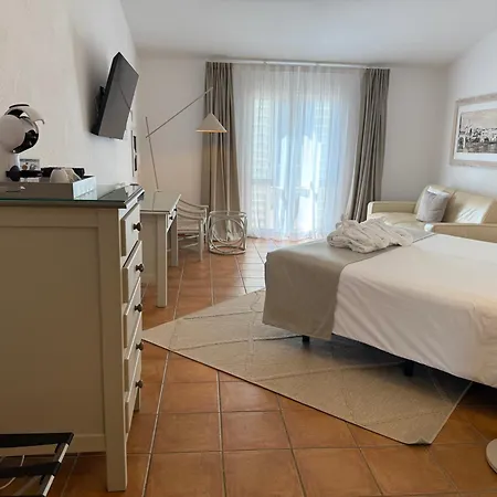 Hotel Calina-2