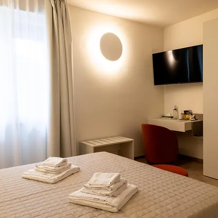 Hotel Mirella-3