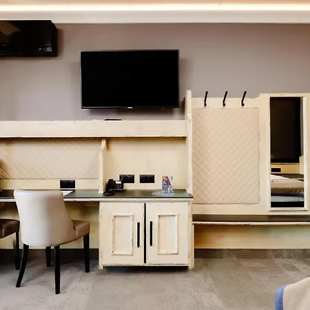 MONDI Hotel Tscherms-2