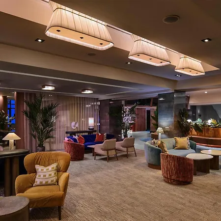 Doubletree By Hilton London - West End-2