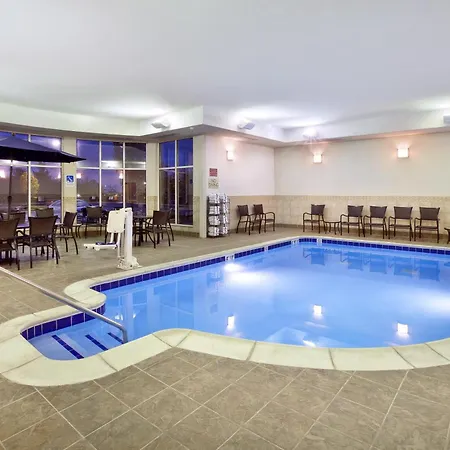 Hilton Garden Inn Detroit/Novi-3