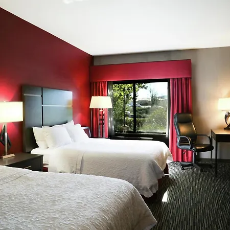 Hampton Inn & Suites Temecula-2