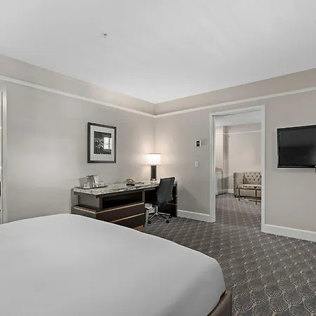 Hilton President Kansas City-3
