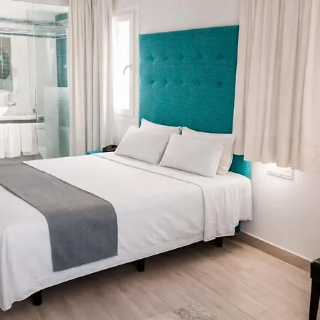 Hotel Roca-Mar-2