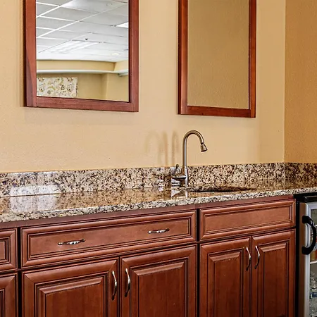 Hampton Inn Charleston-Daniel Island-3