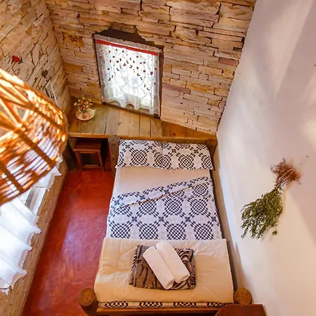 Chalé de Pedra - Hospedaria-2