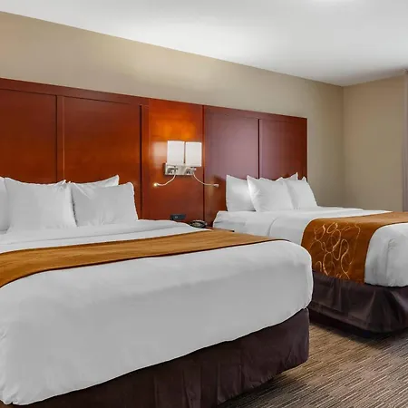 Comfort Suites Oshkosh West-3