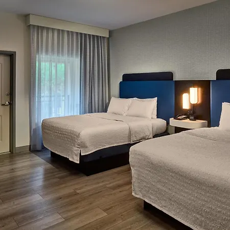 Hampton Inn Gatlinburg Historic Nature Trail, Tn-2