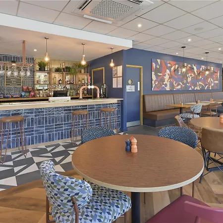 Travelodge Manchester Ancoats-3