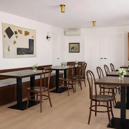 The Herondale Hotel-3