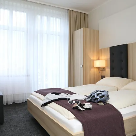 Hotel Lötschberg-3