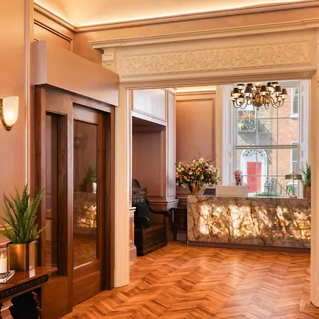 Albany House-3