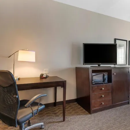 Best Western Plus Duncanville Dallas-3