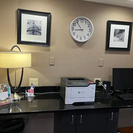 Hampton Inn Marysville-3