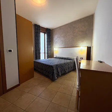 Hotel Renata-3