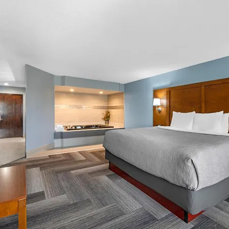 Quality Inn & Suites Goshen-2