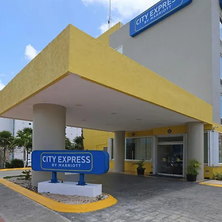 City Express By Marriott Cancun-3