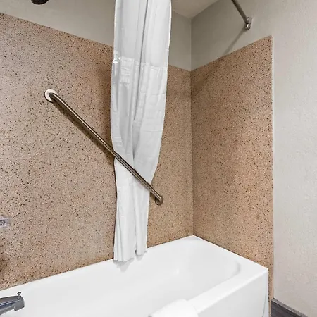 Days Inn By Wyndham Troy-2