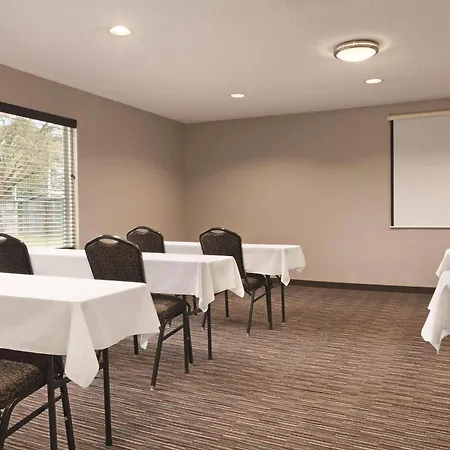 Country Inn & Suites By Radisson, Dunn I-95-2