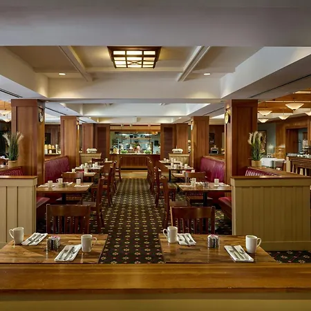 Williamsburg Lodge, Autograph Collection-2