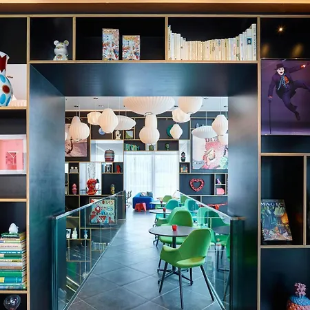 citizenM Paris La Défense-2
