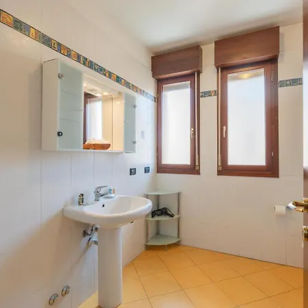 Maranello Suite-3