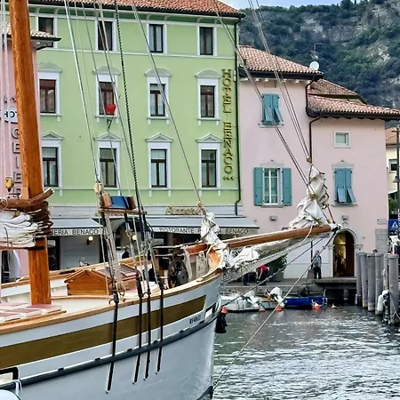 Hotel Benaco-3