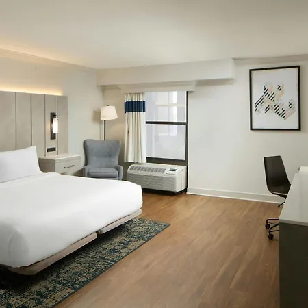 Four Points By Sheraton Richmond Airport-3