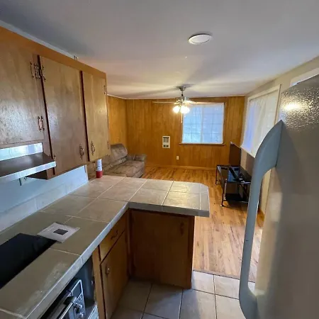 Pinetop Studio Suites-3