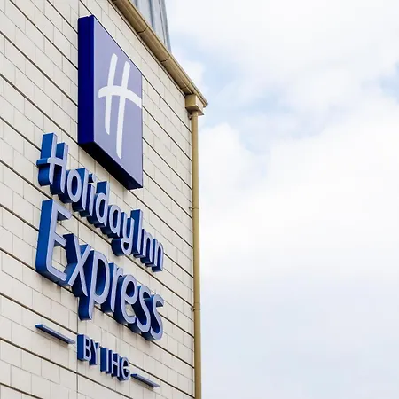 Holiday Inn Express Windsor By Ihg-2