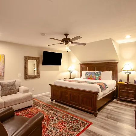 Lantern Light Inn - Romantic Getaway (Adults Only)-2