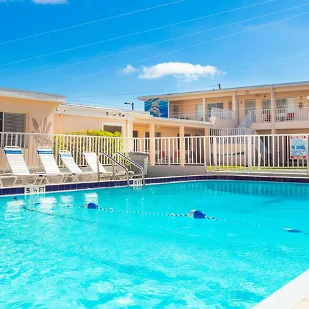 Belleair Beach Resort Motel-3