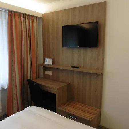 Hotel Empire-2